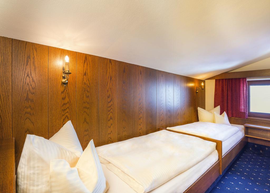 Pechtl Hotel 3*